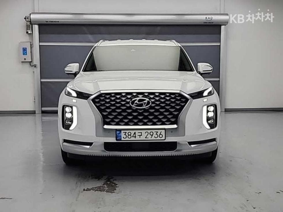 Хюндай Palisade2.2 Дизел 7-местен (Лимузин) Calligraphy - 2