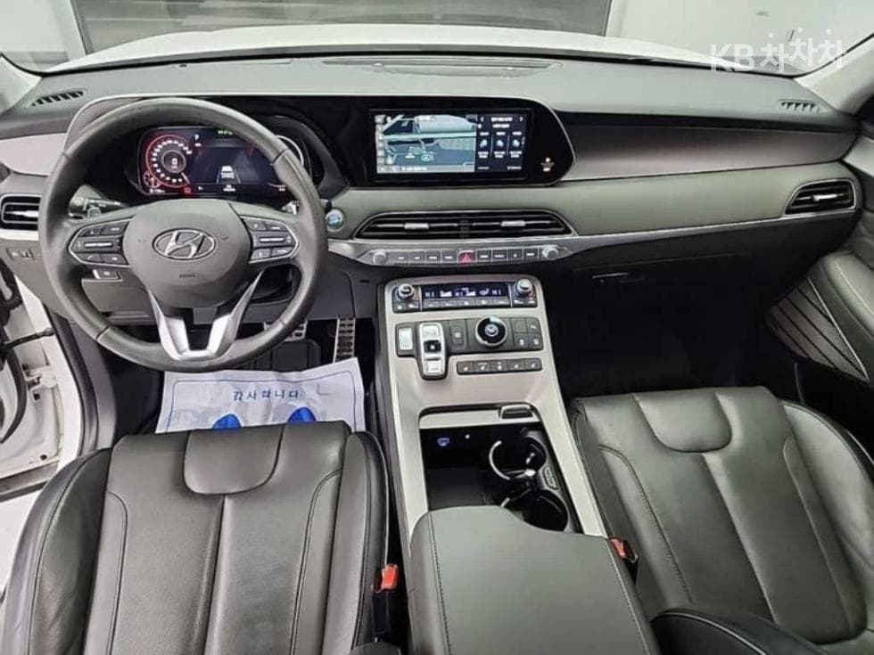 Хюндай Palisade2.2 Дизел 7-местен (Лимузин) Calligraphy - 7