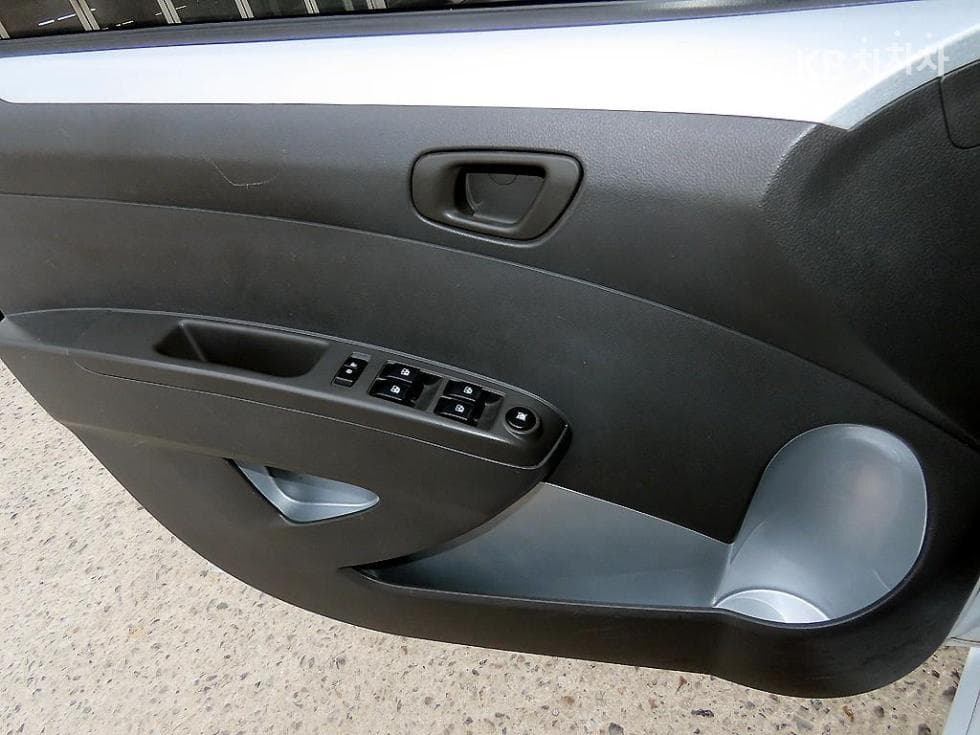 GM Korea Chevrolet SparkLT Standard - 12