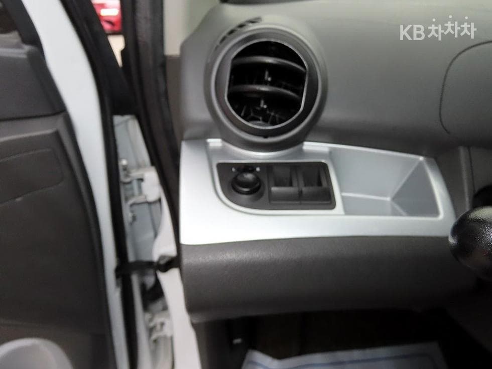 GM Korea Chevrolet SparkLT Standard - 13