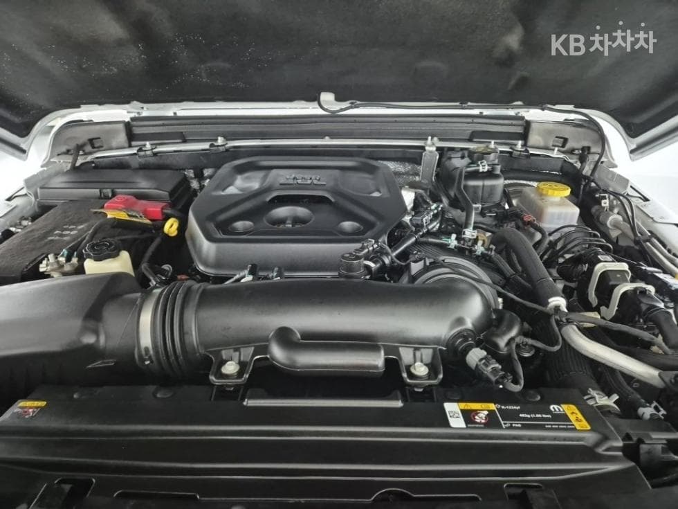 지프 랭글러 (JL)2.0 루비콘 하이 4도어 Стандартен - 5