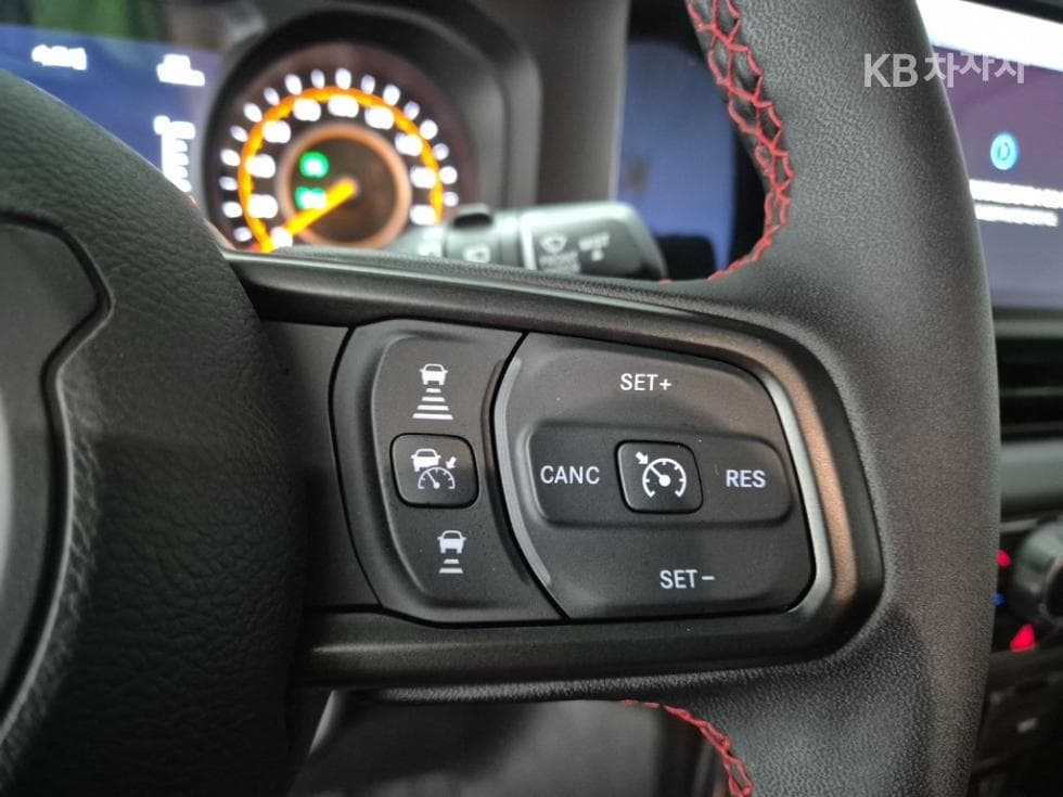 지프 랭글러 (JL)2.0 루비콘 하이 4도어 Стандартен - 15