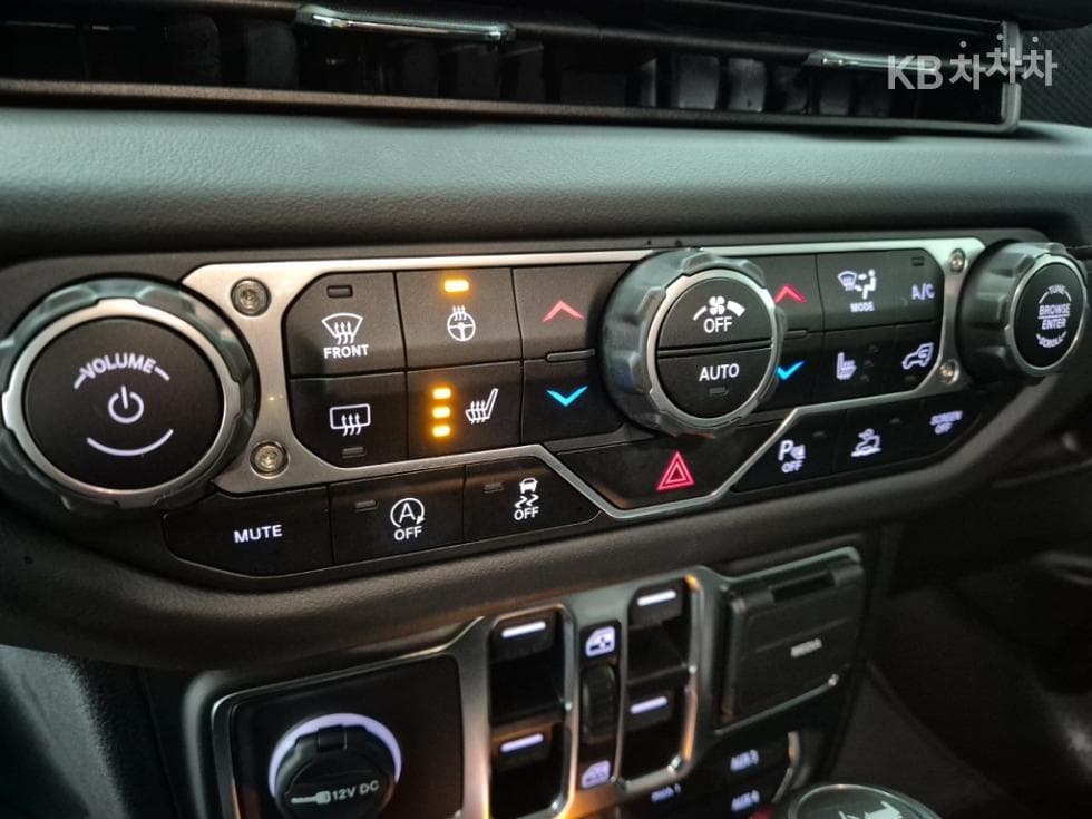 지프 랭글러 (JL)2.0 루비콘 하이 4도어 Стандартен - 16