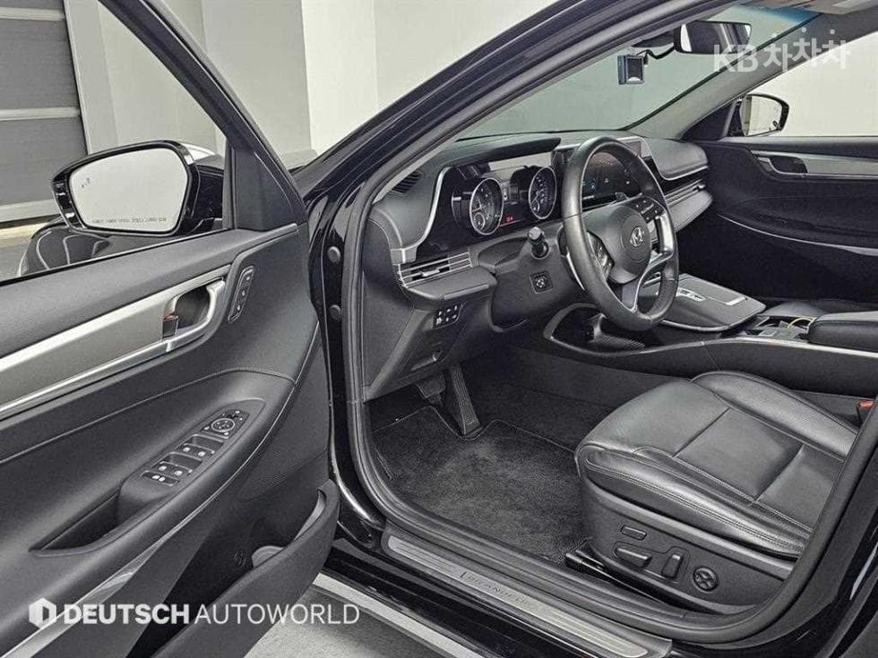 Hyundai The New (facelift) Grandeur (Azera)2.5 Exclusive - 11