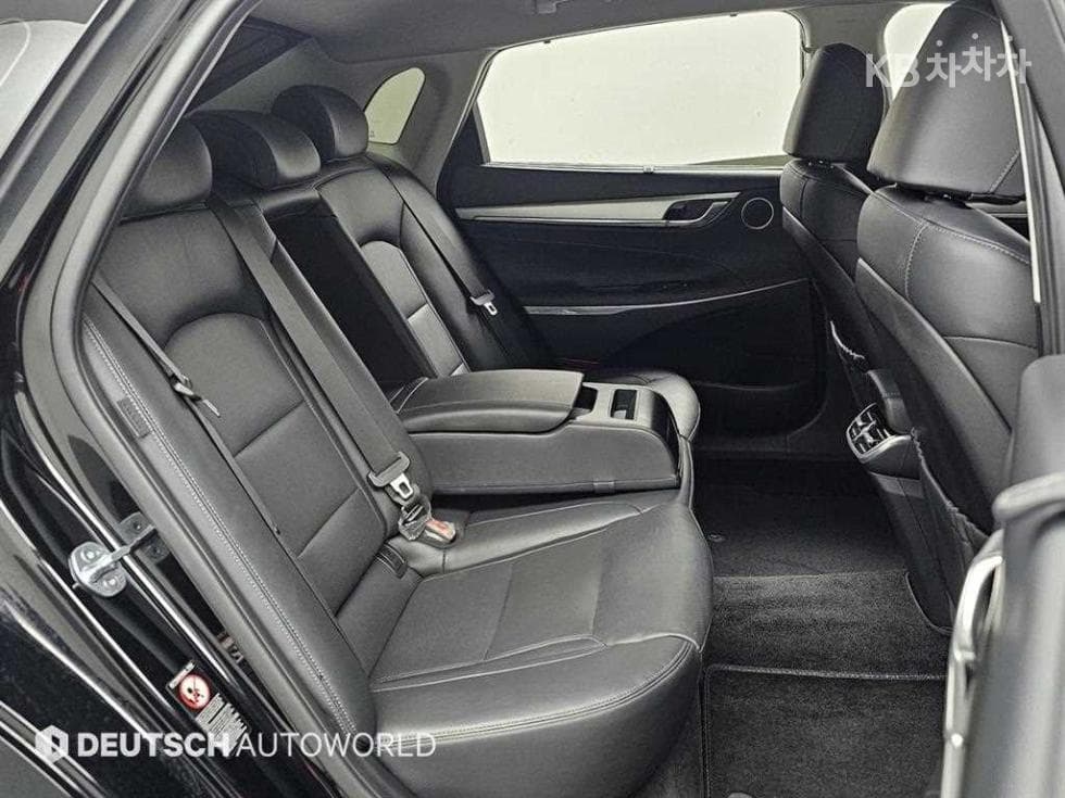 Hyundai The New (facelift) Grandeur (Azera)2.5 Exclusive - 12