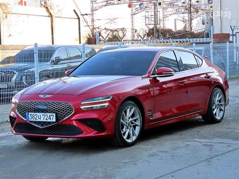 Genesis The New (facelift) G70 2.0T 4WD Standard - Image 1