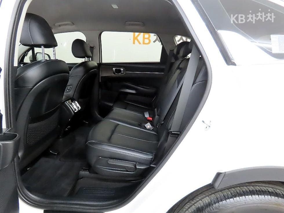 Киа Sorento 4-то поколение2.2 Дизел 4x4 Престиж - 6