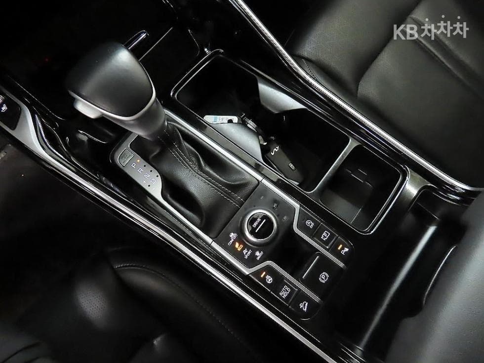 Киа Sorento 4-то поколение2.2 Дизел 4x4 Престиж - 10