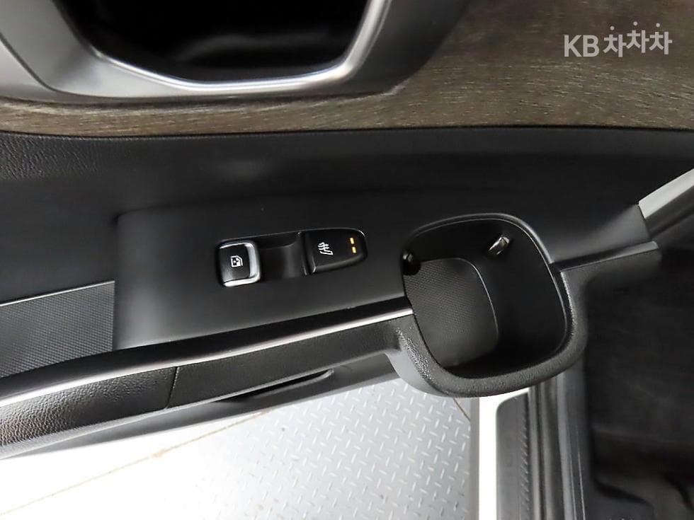 Киа Sorento 4-то поколение2.2 Дизел 4x4 Престиж - 12