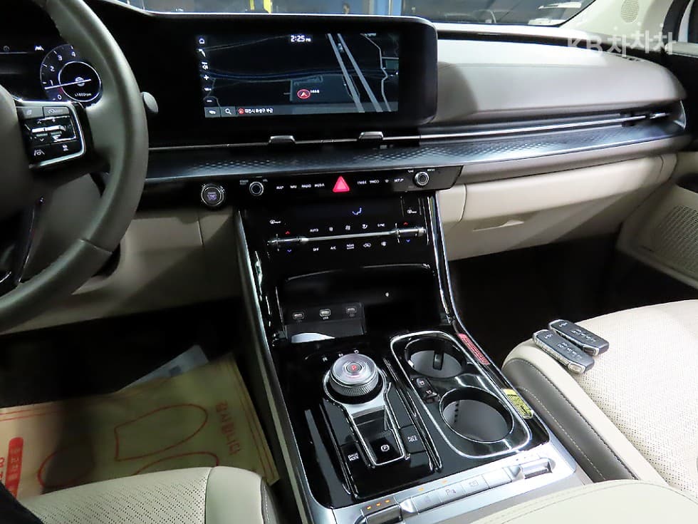 Киа Канивал 4-то поколениеВисок Лимузин (Канивал) G3.5 GDI 7-местен (Лимузин) Signature - 9