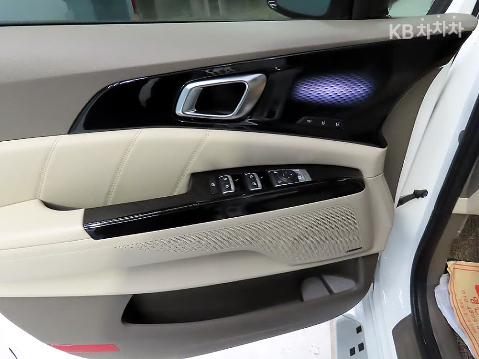 Киа Канивал 4-то поколениеВисок Лимузин (Канивал) G3.5 GDI 7-местен (Лимузин) Signature - 12