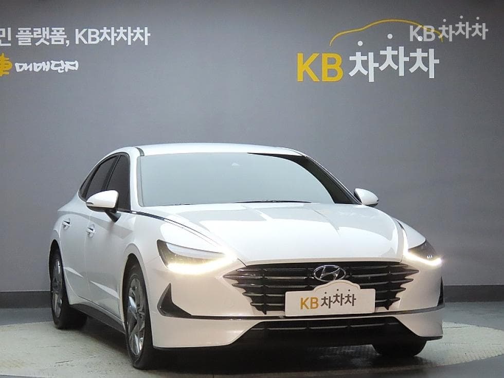 Hyundai Sonata (DN8)2.0 Premium - 3