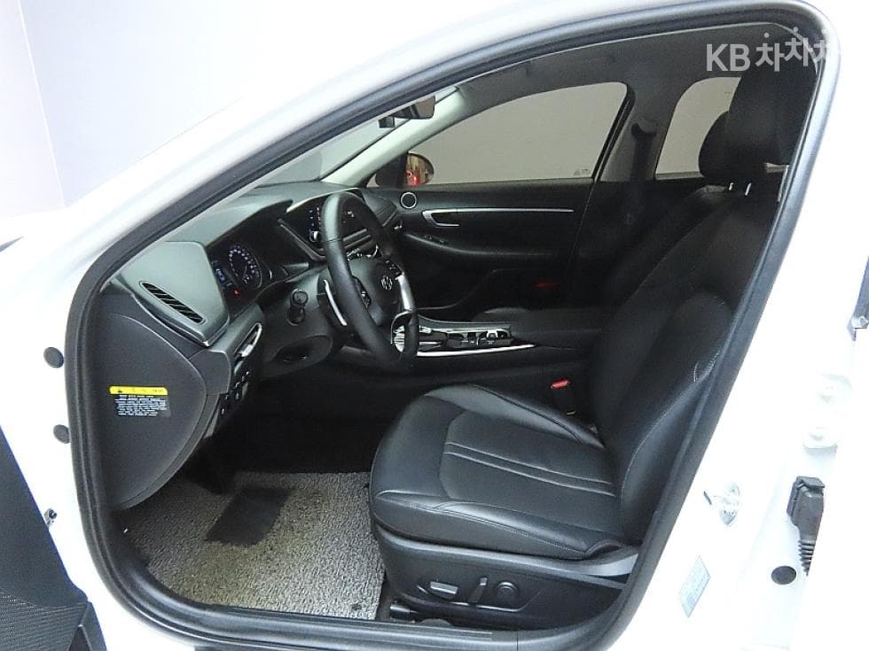 Hyundai Sonata (DN8)2.0 Premium - 10