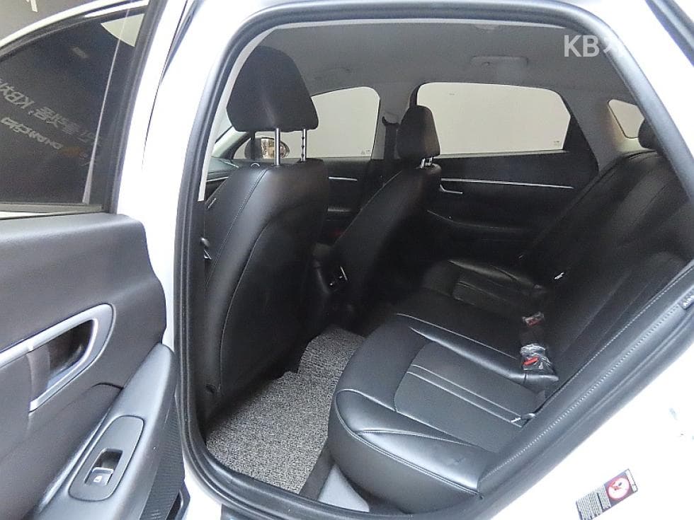 Hyundai Sonata (DN8)2.0 Premium - 11