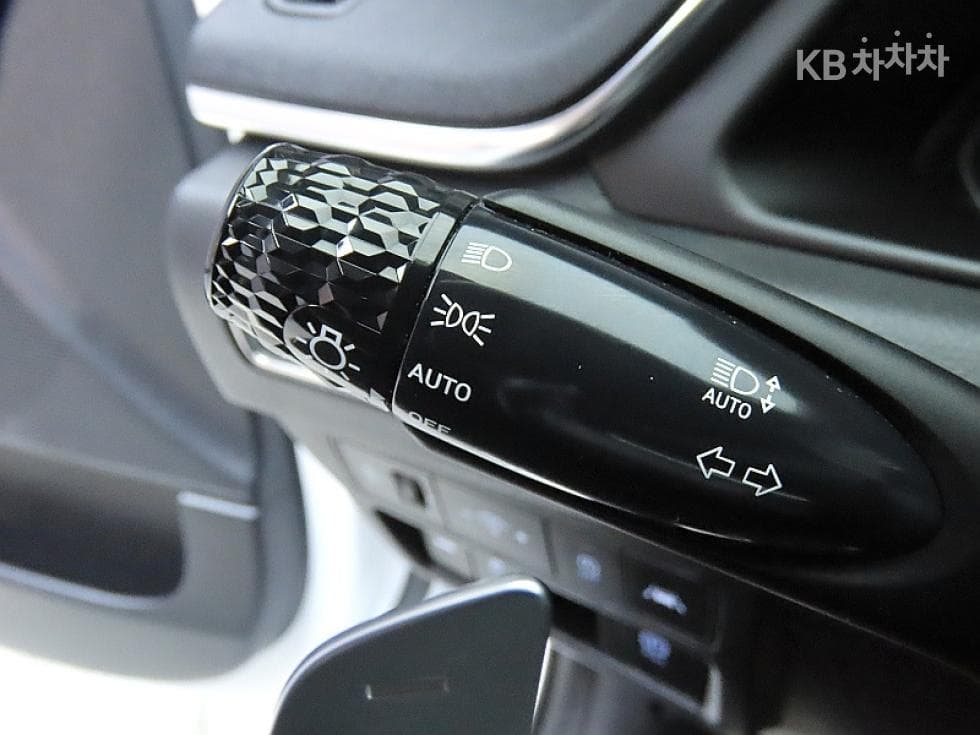Hyundai Sonata (DN8)2.0 Premium - 14