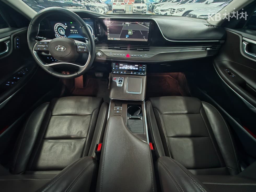 Hyundai The New (facelift) Grandeur (Azera)2.5 Exclusive - 7