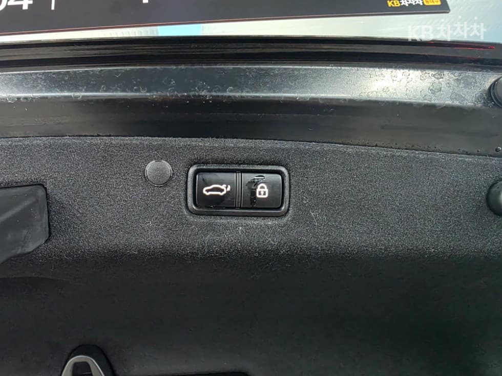 Hyundai The New (facelift) Grandeur (Azera)2.5 Exclusive - 23