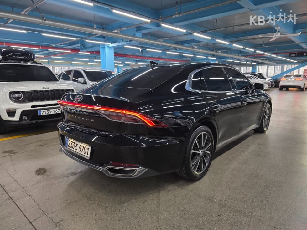 Hyundai The New (facelift) Grandeur (Azera)2.5 Exclusive - 28