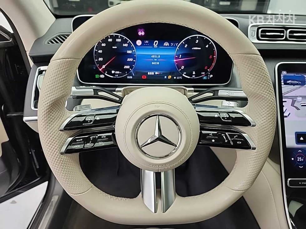 Mercedes-Benz S-Class W223S400d 4Matic Standard - 9