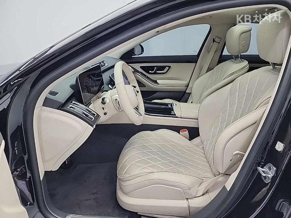 Mercedes-Benz S-Class W223S400d 4Matic Standard - 11