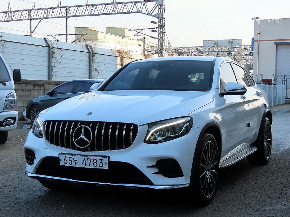 Mercedes-Benz GLC(X253) 220 d 4Matic COUPE Premium - Image 1