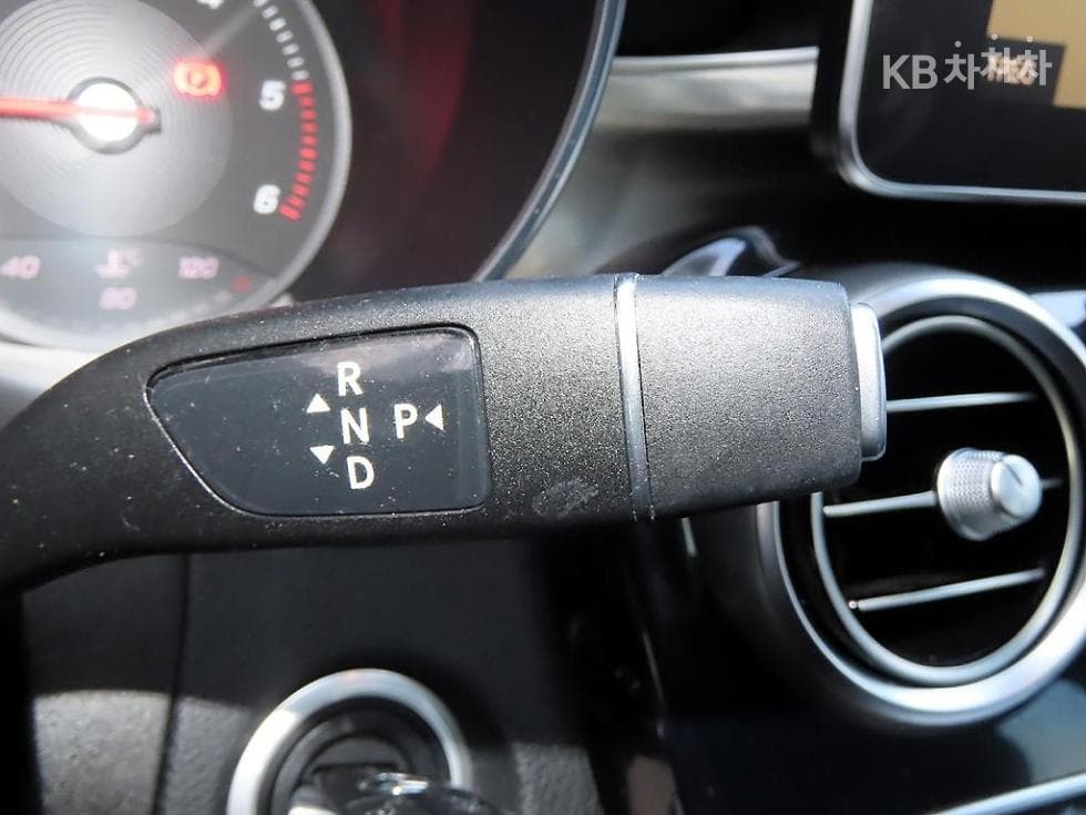 Mercedes-Benz GLC(X253)220 d 4Matic COUPE Premium - 10