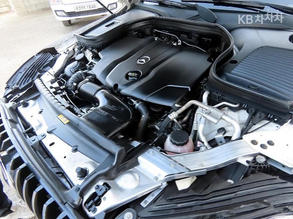 Mercedes-Benz GLC(X253)220 d 4Matic COUPE Premium - 19