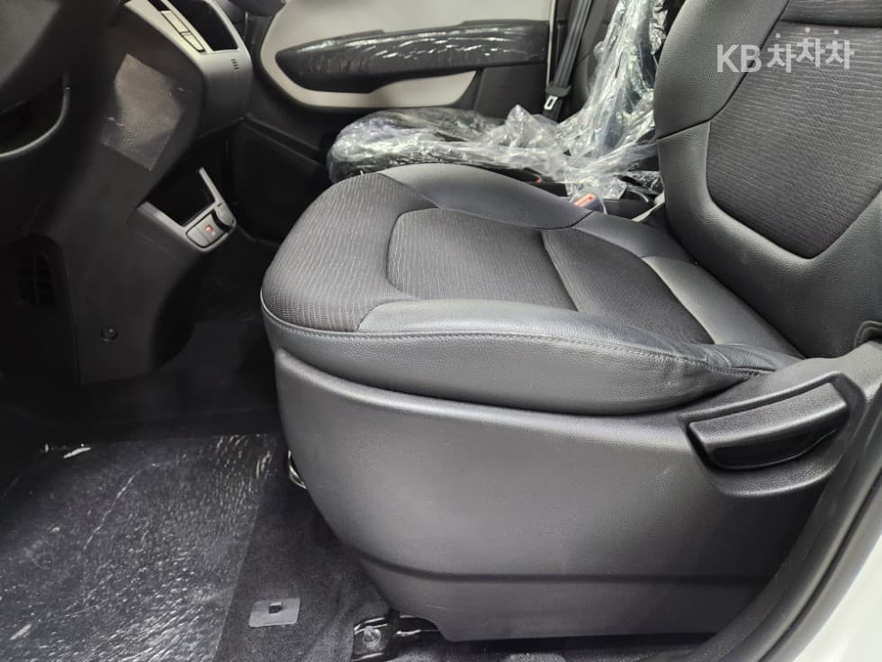 Киа 더 Киа Рей (ван) Електрически ван2-местен Ван Базов - 9