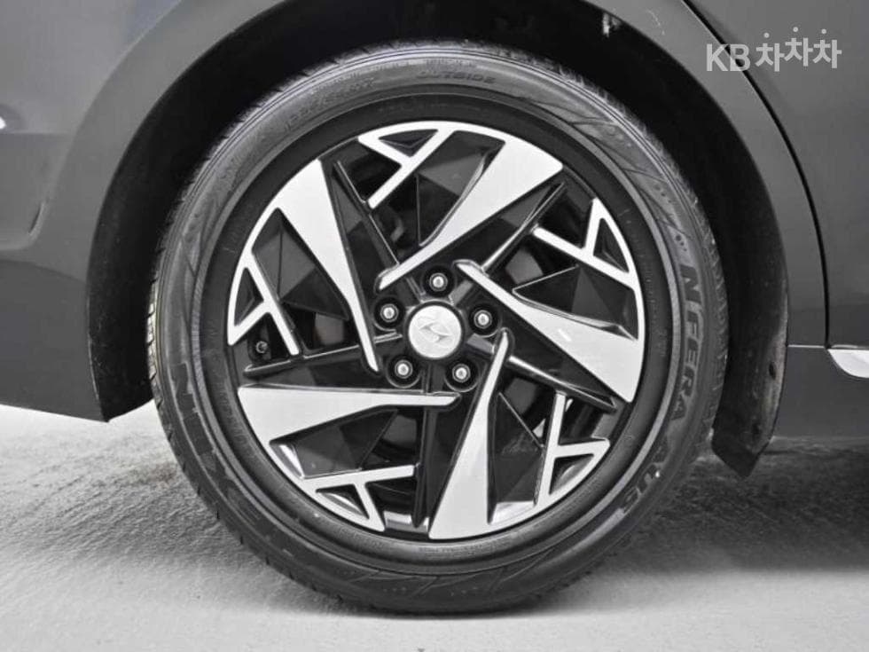 Хюндай The New (фейслифт) Grandeur (Azera) Хибрид2.4 Exclusive - 5