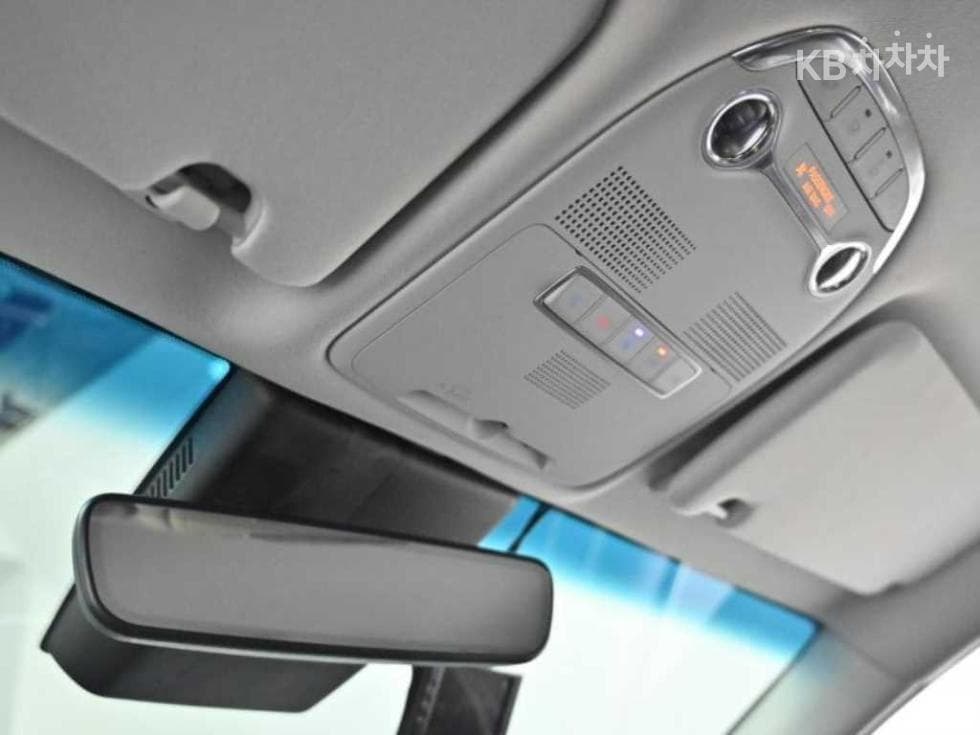 Хюндай The New (фейслифт) Grandeur (Azera) Хибрид2.4 Exclusive - 19