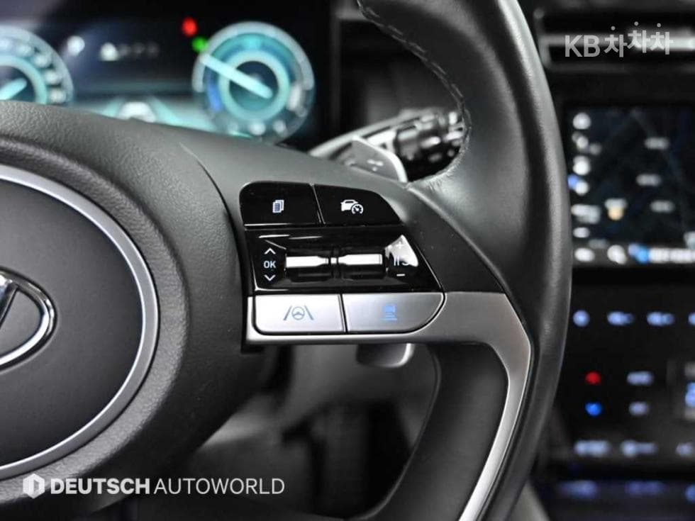 Hyundai The All New Tucson Hybrid(NX (Lexus SUV)4)1.6T HEV Inspiration - 18