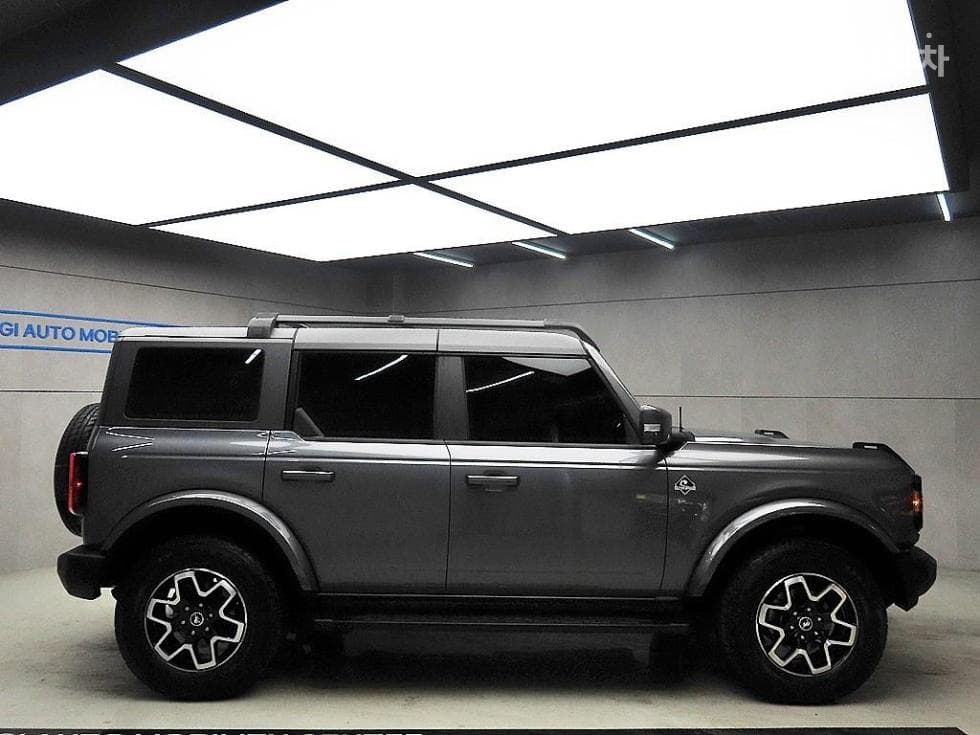 Форд 브롱코(U725)2.7 4 Door Outer Banks Стандартен - 2