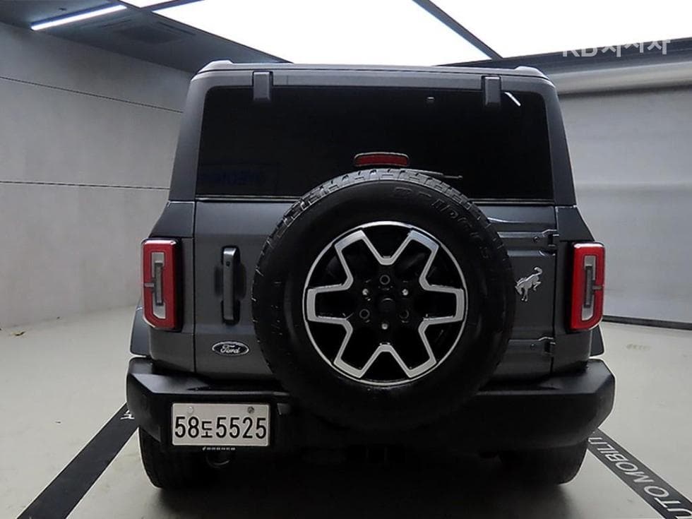 Форд 브롱코(U725)2.7 4 Door Outer Banks Стандартен - 3