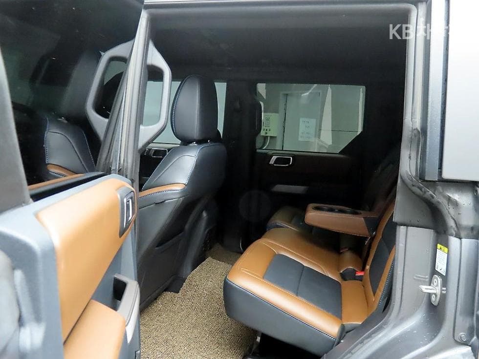 Форд 브롱코(U725)2.7 4 Door Outer Banks Стандартен - 6