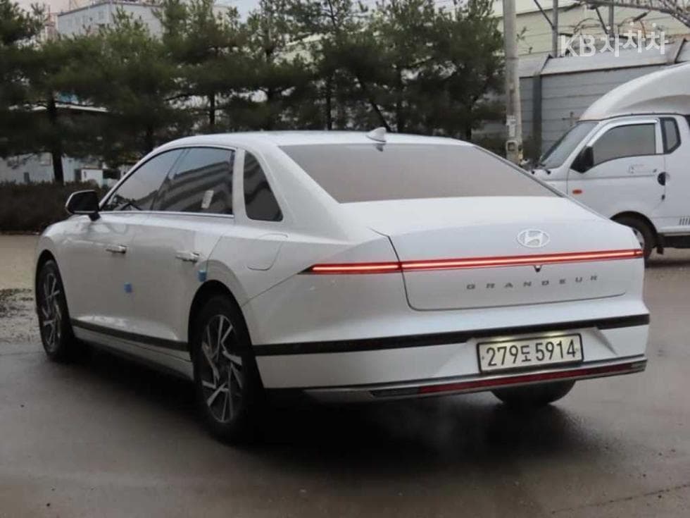 Хюндай Ди Всеново Grandeur (Azera) Хибрид1.6 Турбо Бензин Premium - 3