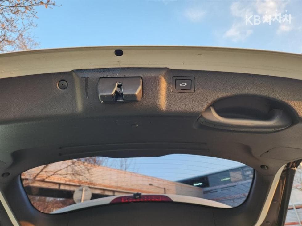 Хюндай 맥스CruzeДизел(e-VGT)2.2 2WD Exclusive 7-местен (Лимузин) Стандартен - 5