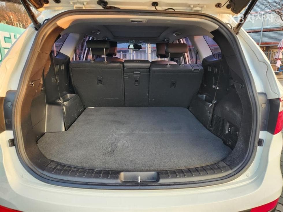 Хюндай 맥스CruzeДизел(e-VGT)2.2 2WD Exclusive 7-местен (Лимузин) Стандартен - 6