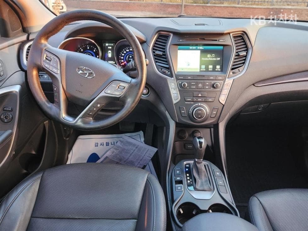 Хюндай 맥스CruzeДизел(e-VGT)2.2 2WD Exclusive 7-местен (Лимузин) Стандартен - 10