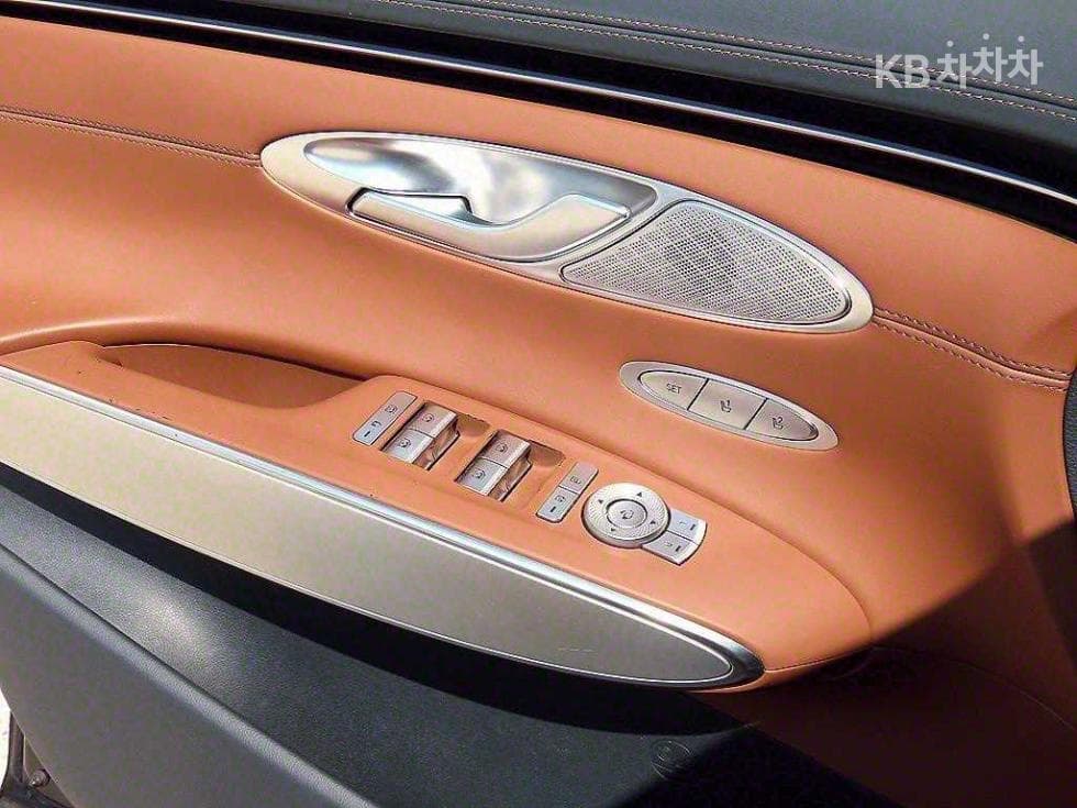 Дженезис GV70Дизел 2.2 AWD - 12