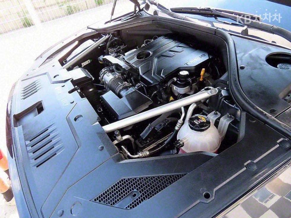 Дженезис GV70Дизел 2.2 AWD - 19