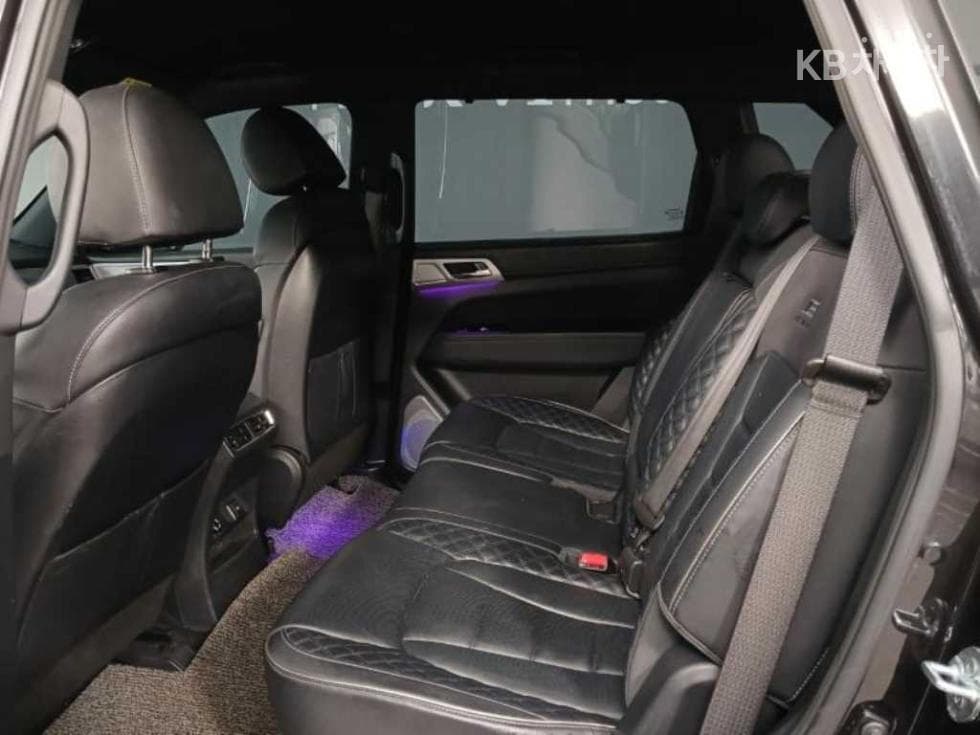 KG Mobility All New Rexton2.2 4WD 더 블랙 - 8