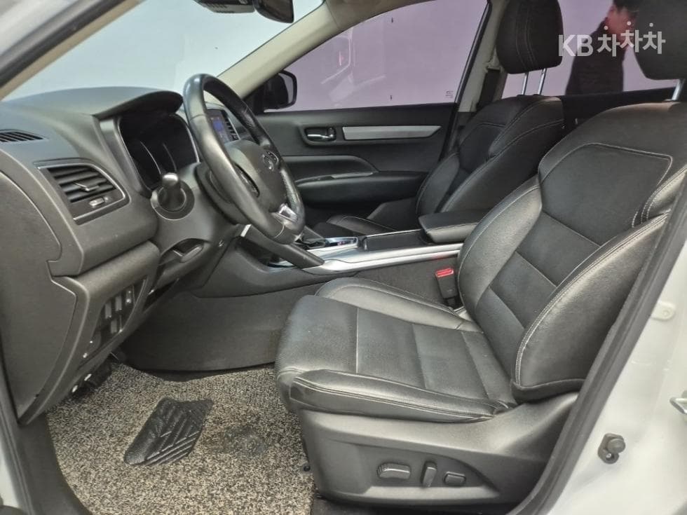 Рено Корея Нов QM62.0 LPe 2WD LE Signature - 11