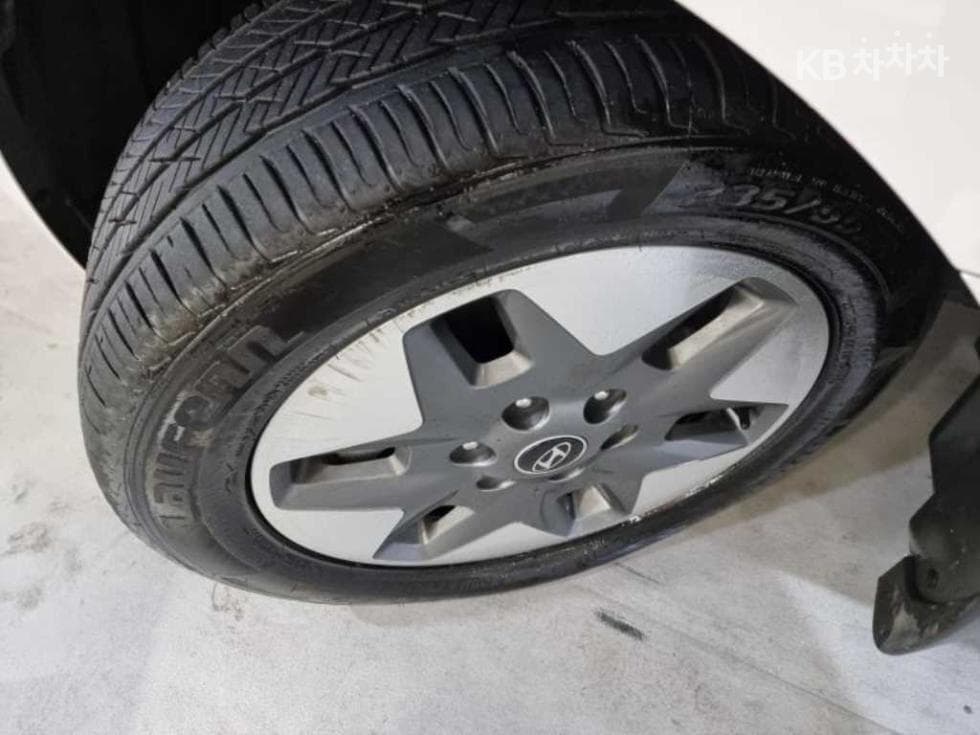 Hyundai Staria 하이브이드1.6 Turbo Gasoline Tourer 9-seater Modern - 19