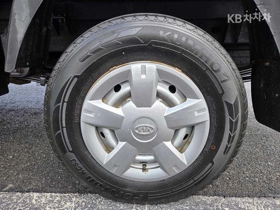 Киа Бонго 3 (лек)4x4 장축 Королевска кабина GX - 18
