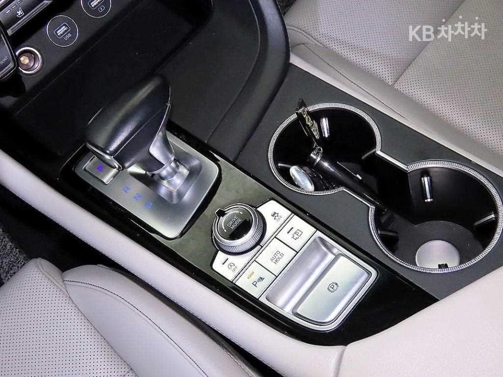 Genesis The New (facelift) G702.0T 4WD Standard - 12