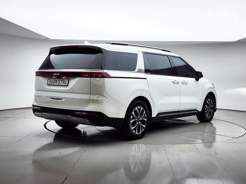 Kia Carnival 4th generationD2.2 9-seater Noblesse - 3
