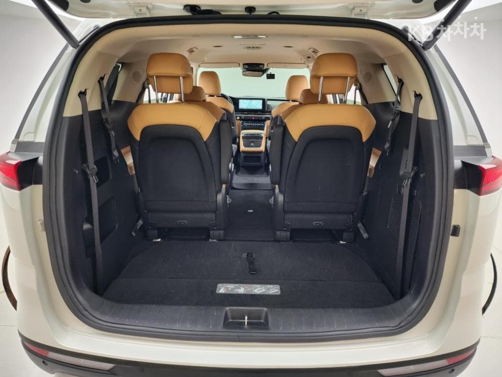 Kia Carnival 4th generationD2.2 9-seater Noblesse - 20