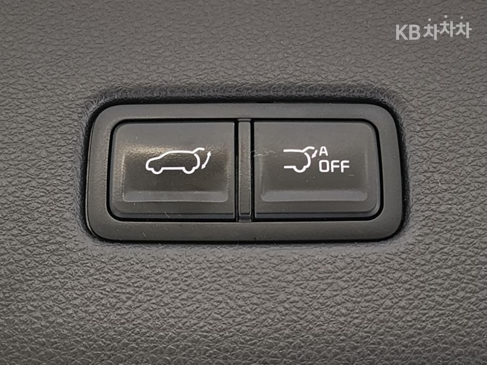 Kia Carnival 4th generationD2.2 9-seater Noblesse - 21