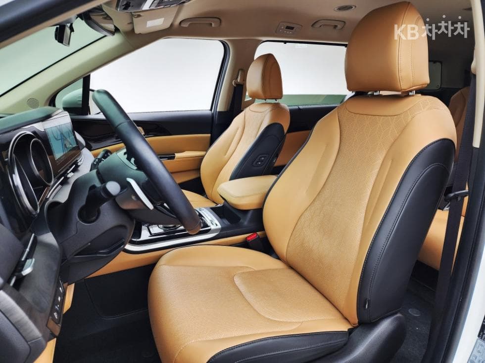 Kia Carnival 4th generationD2.2 9-seater Noblesse - 22