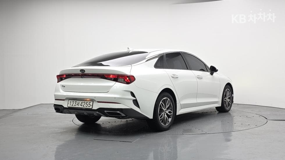 Kia K5 3rd Gen2.0 Gasoline Prestige - 2